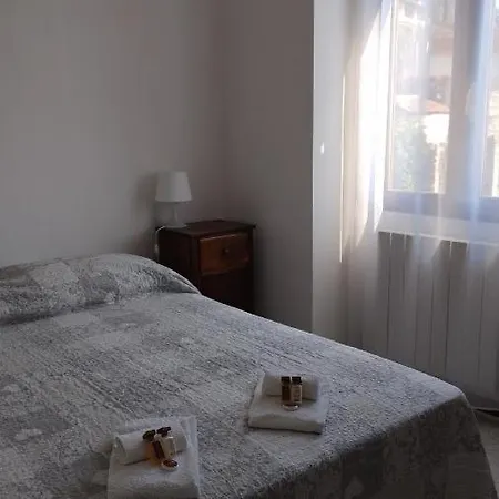 Agora'
